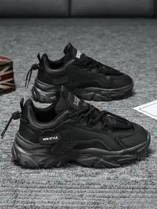 Men's Lightweight White Sneakers | Discreet Lift Technology | Breathable Everyday Shoes