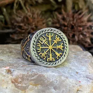 Viking Vegvisir Compass Ring