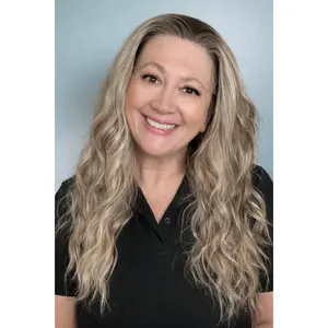 CARKIRA Melody | Cashmere Fizz | 22" Long | 13x4 Lace Front Wig Scandinavian Hairline Loose Wave Wig Layered Cut Wig