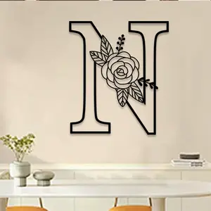 1pc Classic Letter Metal Wall Art, Classic Letter Statue Mural, Perfect for Heraldry Room, Genealogy Corner, Ancestral Wall Decor, Family Day Decor, Ideal Gift for Genealogists