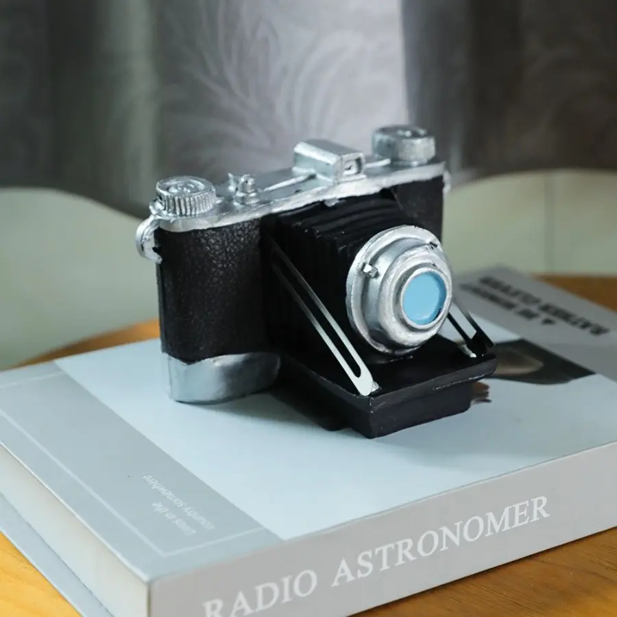 Vintage Camera Home Decor Item, Rustic Dirty Craft Ornament, Unique Photography Gift, Perfect for Vintage Lovers & Collectors