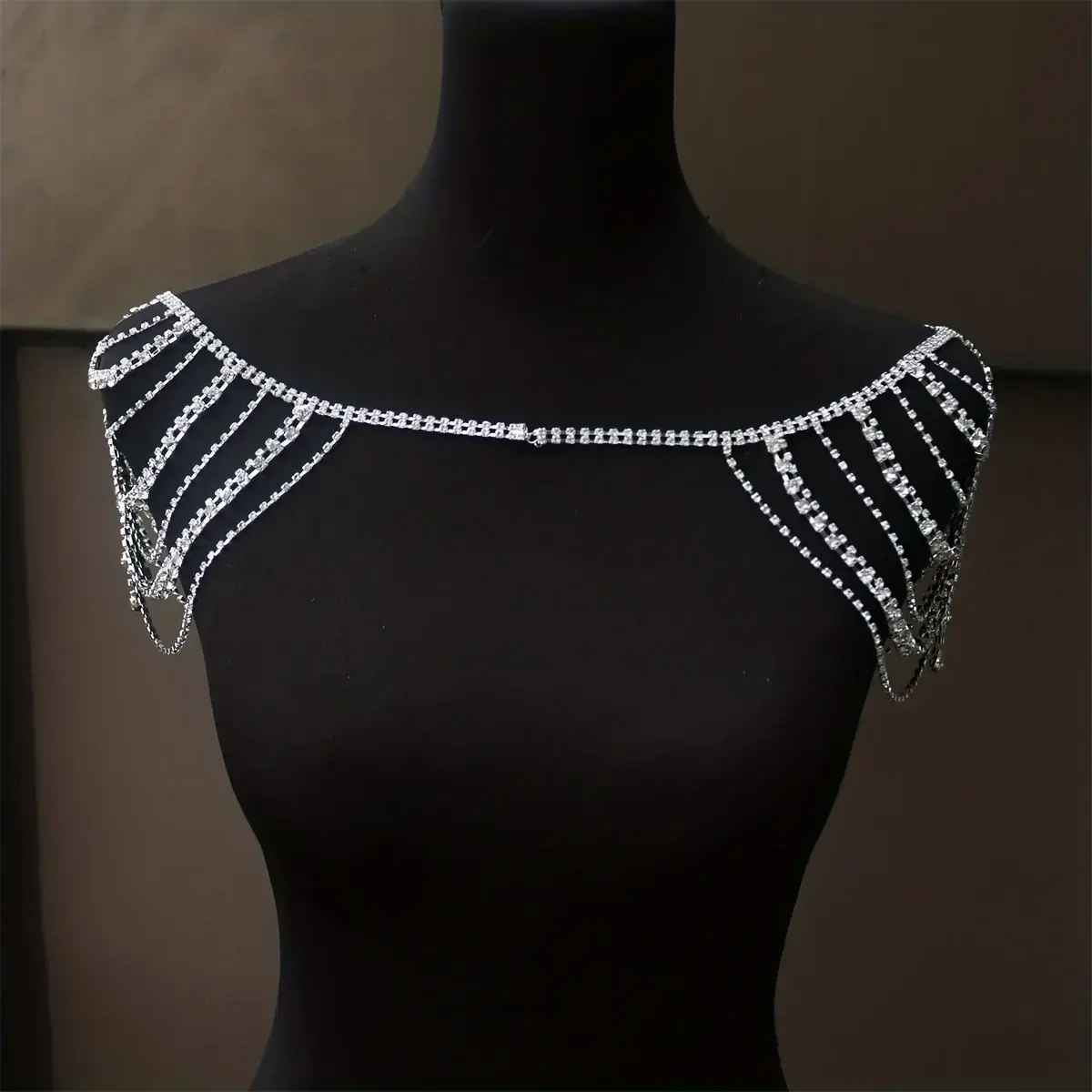 2026 Sexy multi-layer classical tassel rhinestone shoulder chain banquet party women's body chain jewelry