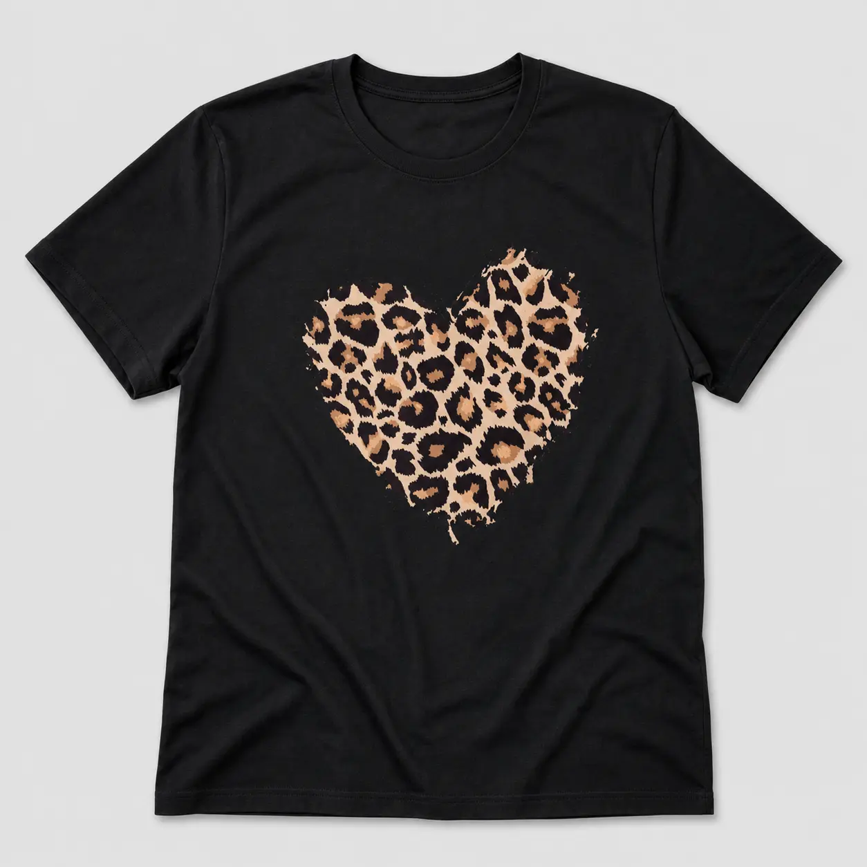 100% Cotton Leopard Cheetah Animal Print Heart T-Shirt Casual Short Sleeve Vintage Graphic Tees Clothing Women's Shirts