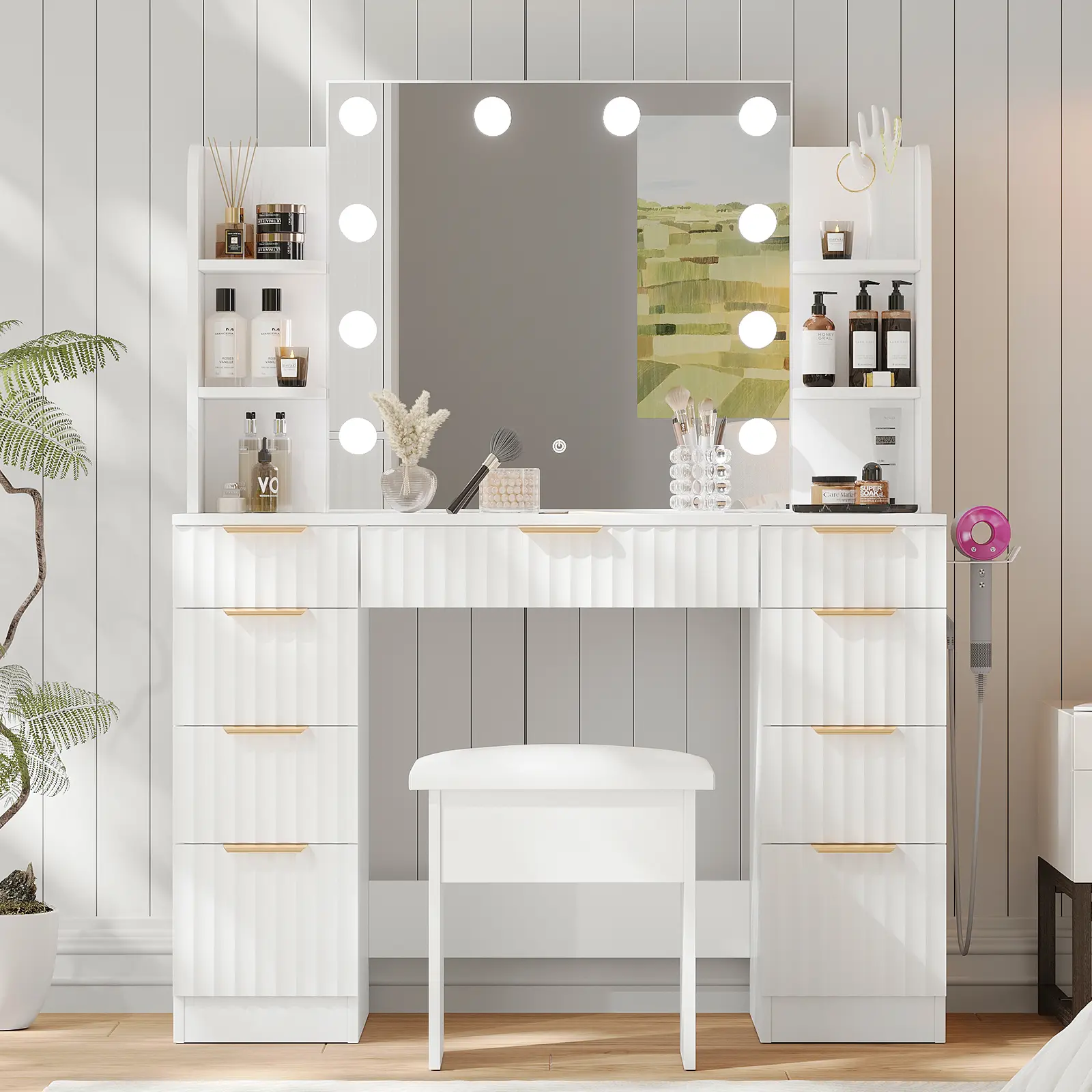 Light Bulbs with stool