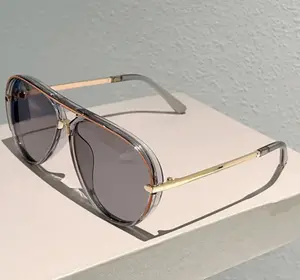 Retro Aviator Sunglasses for Men And Women, Fashion Multi Color Gradient Lens Eyewear, Classic Vintage Frame Shades, Trendy Casual Decorative Accessory Suitable for Outdoor Activities, Daily Styling And Summer Vacation Wear