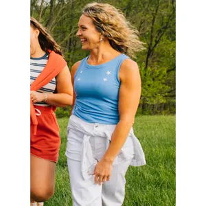 Thread & Supply • Edlin Embroidery Tank - Blue Flower