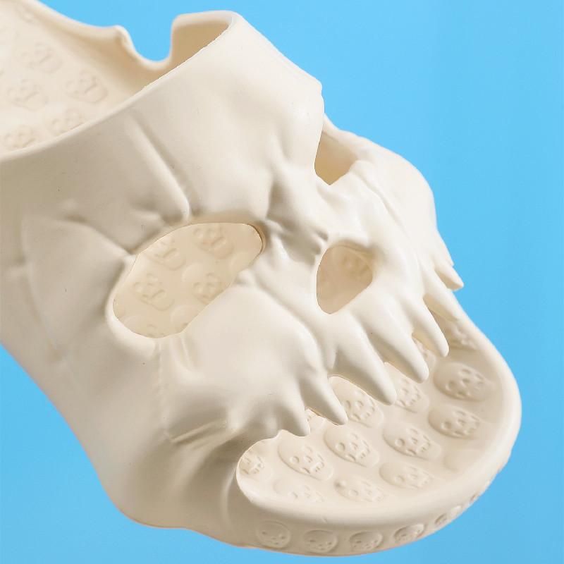 Couples’ 3D Skull Slippers for Men/Women, Non-Slip EVA Cloud Slides, Gothic Cool Skull Design Summer Outdoor Indoor Sandals