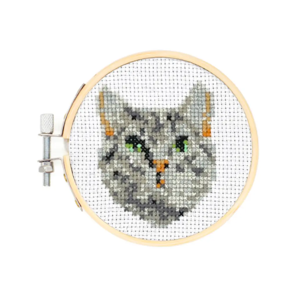 Cat Mini Cross Stitch Embroidery Kit - Gray Cat Design with Orange Accents, Includes Needle, Thread, and Embroidery Hoop