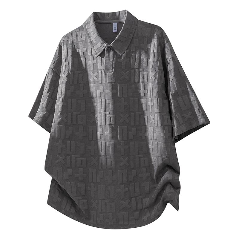 Men’s solid-color retro jacquard textured polo shirt with a turn-down collar; stylish casual athletic T-shirt with buttons; simple, versatile, comfortable, and breathable—ideal for work commutes, outdoor sports, and everyday home wear.