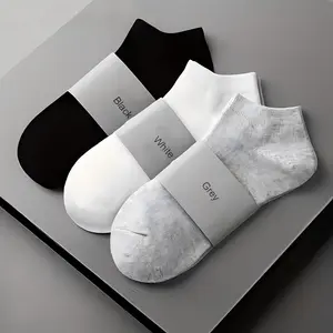 30 Pairs of Solid Color Invisible Boat Socks That Won't Feel Stuffy When Worn for A Long Time. Short Socks for Daily Commuting, Sports, Anti Fall, and Shallow Mouth Socks