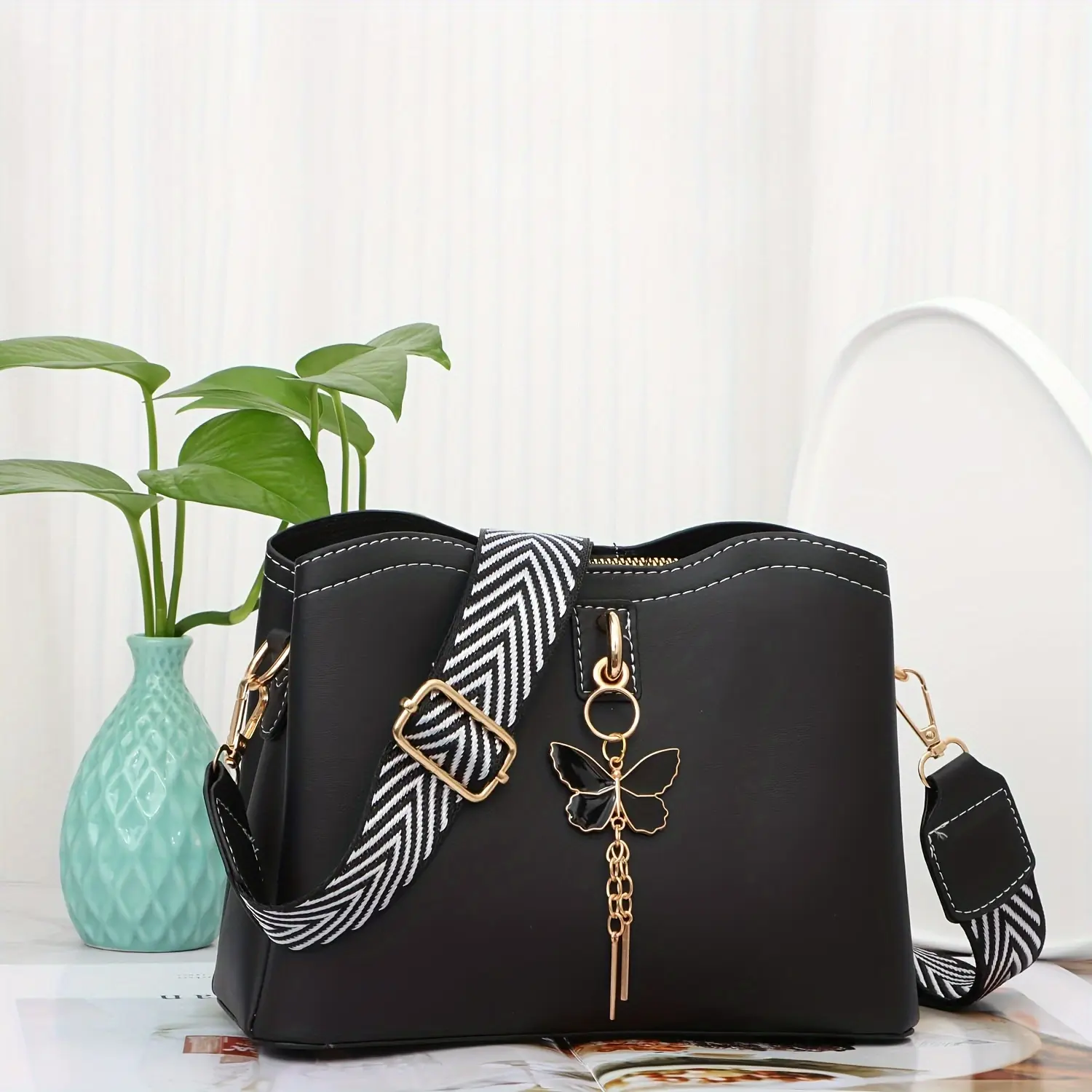 Fashion Crossbody Bags for Women Fashion Purses Ladies Lightweight Handbags Shoulder Bag with Butterfly Charm Bucket Bag