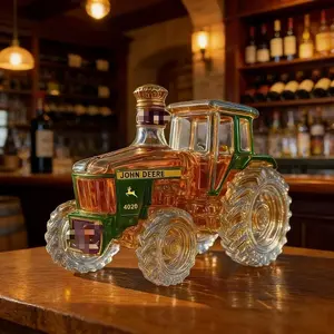 Tractor Whiskey Decanter, Farm Bar Decor, Perfect Gift for Whiskey Lovers & Farmers, Unique Home Bar Accessory, Stylish Drinkware, Rustic