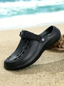 New plus-size men's clogs for summer, suitable for wide feet, non-slip and breathable, wearable as outdoor shoes or beach slippers