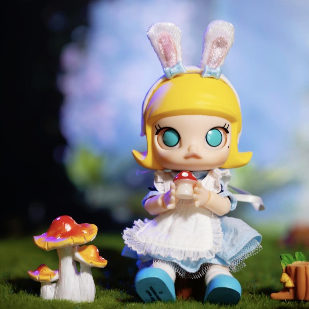 (Cat10GP)Molly Bunny action figure