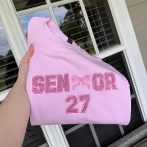 Senior Bow Embroidered Sweatshirt Class of 2027, Senior 2027 Shirt, Personalized Graduation Gift for Her, Senior Girl Bow Crewneck