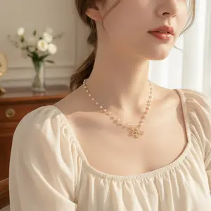 Flower Pearl Necklace for Women Dainty Flower Pendant Trendy Pearl Chain Necklace for Women Charm Jewelry for  Birthday Anniversary Valentine's Day Mother's Day Gifts Modern Versatile Accessories Adjustable Beaded Design