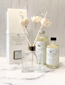 Day at the Sea Reed Diffuser Set // Une Journée à la Mer Diffuseur de Parfum