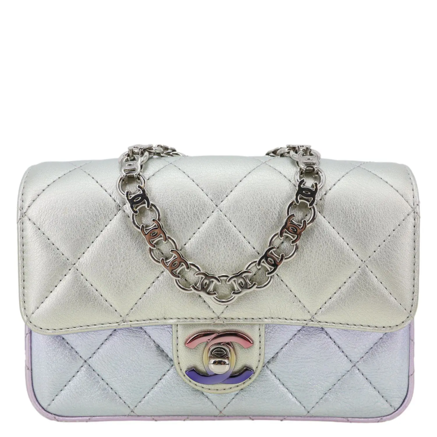 Pre-owned CHANEL Leather Clutches & Wristlets Gradient Metallic Quilted Calfskin Clutch Bag Silver