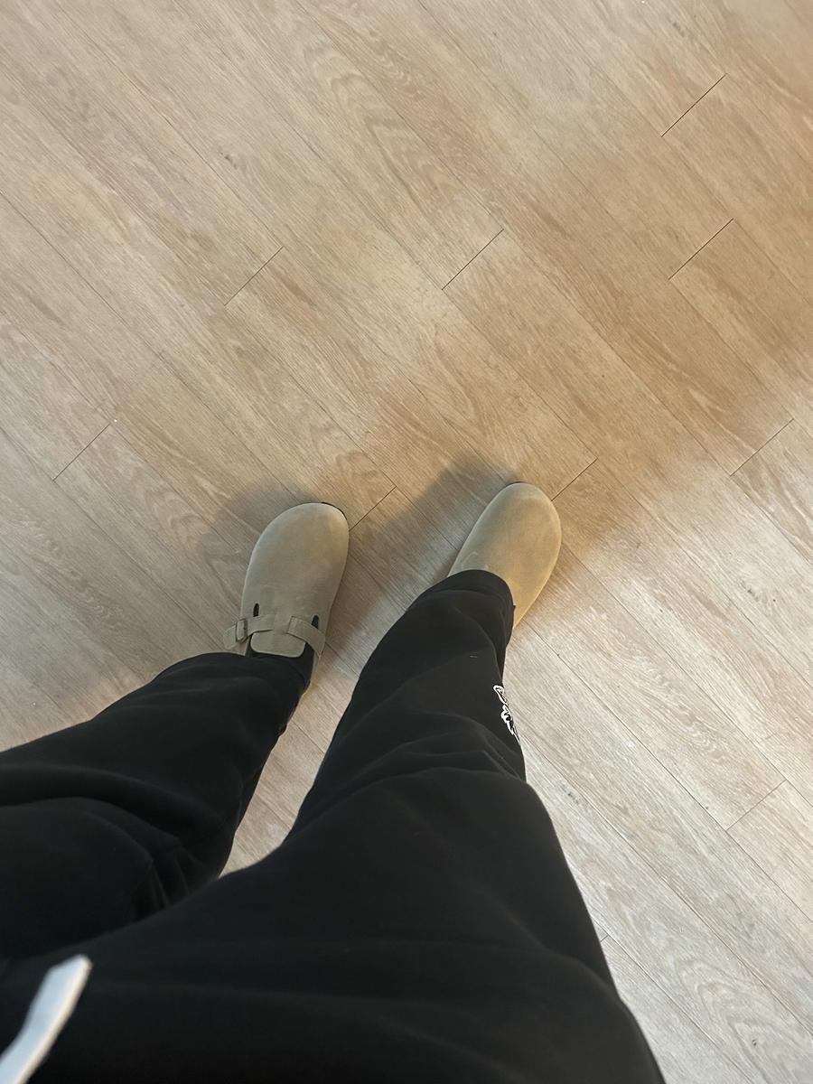 Item: Apricot, 11-Men/12-Women