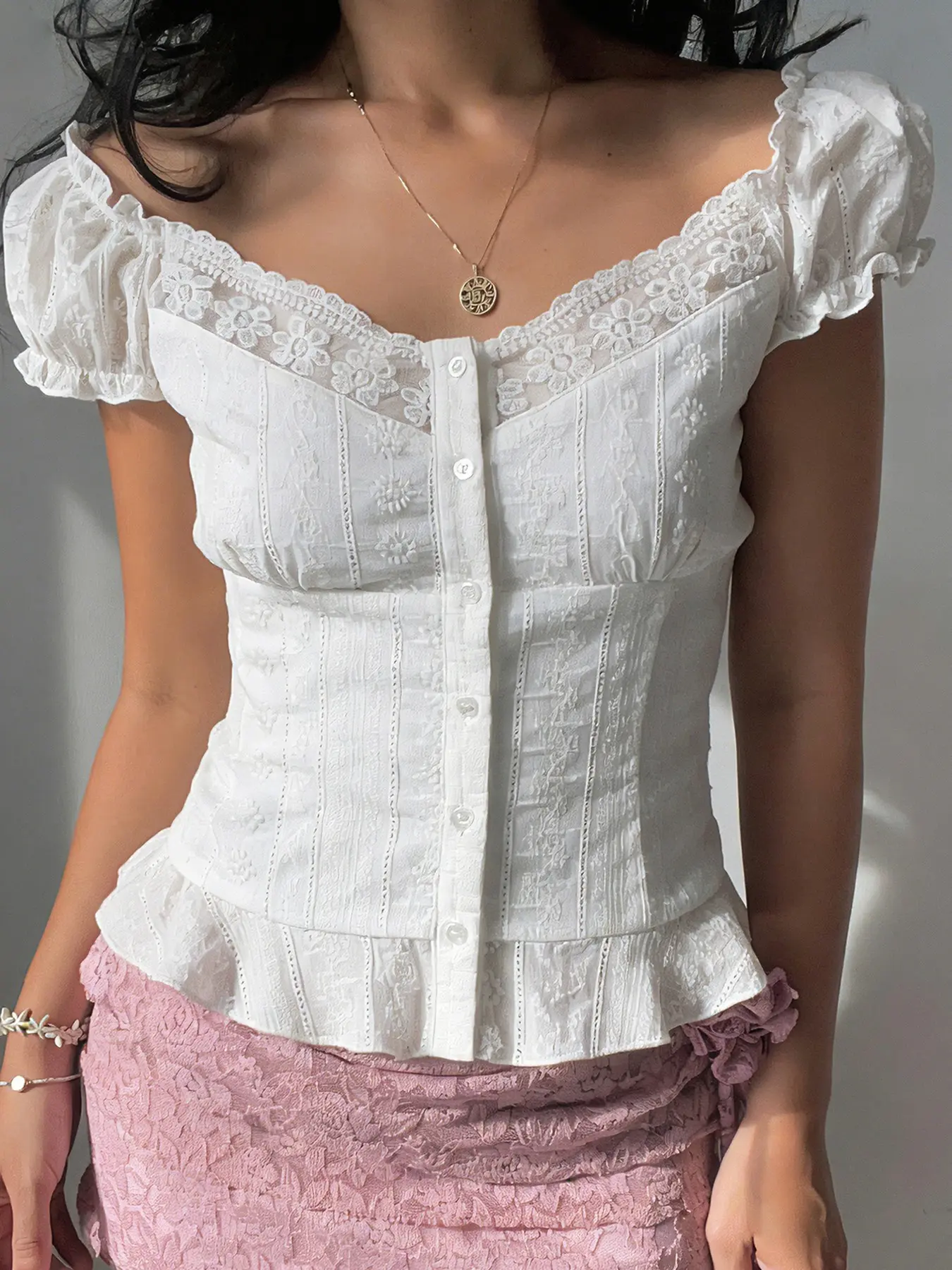 Elegant French Style Lace Blouse for Women, Y2K Hollow Out Ruffles Patchwork Bubble Sleeve Shirt, Chic Cute Slim-Fitting Stylish Solid Tees