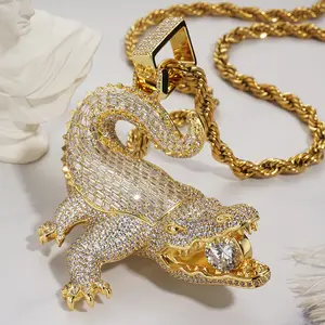 Ice Diamond Crocodile Pendant Shiny Hip-Hop Animal Necklace Full Cubic Zirconia Party Rap Fashion Statement Jewelry, Nightlife Fashion, Statement Necklace, Animal Pendant, Party Participant, Urban Style