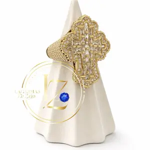 Imperial Cross Ring with Zircon - Luxurious Design and Dazzling Zircon Detailing