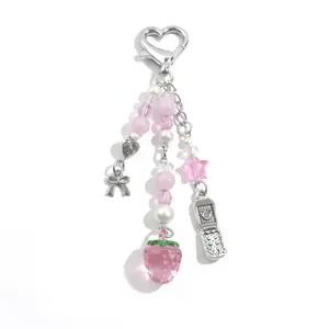 Cute Strawberry Keychain for Women, Coquette Aesthetic Bag Charms, Y2K Purse Charm for Backpack Phone, Fashion Accessory, Fashionable Alloy Keychain
