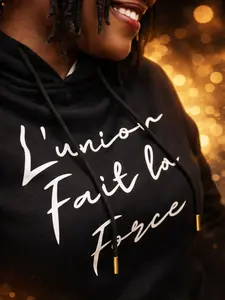 KAE Beauty Hoodie Bonnet Silk Lined L'Union Fait La Force Winter Fitted Long Sleeve Stylish Hair Protection On The Go
