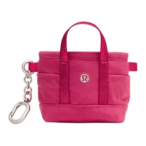 Lululemon Daily Zip Top Bag for Women – Recycled Nylon, Raspberry Jam Pink
