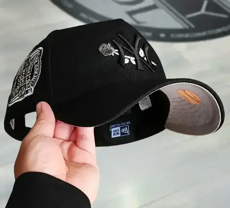 New Era New York Yankees 9FORTY A-Frame Snapback Hat – White Crown Red Brim – Adjustable MLB Baseball Cap – Streetwear Unisex Summer Edition