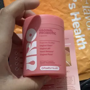 Product Review of URO Women's Probiotics - 60 Count (Pack of 1) - Prebiotic and Probiotic Capsules for Healthy pH Balance and Odor from Z**a