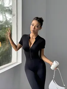 Women's Sporty Comfy Jumpsuit with Zipper, Short Sleeve Plain Color, Ideal for Yoga, Outdoor Sports, Running, Fitness, Casual Wear