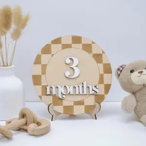 Wooden Baby Monthly Milestone Sign 1–12 Month Round Photo Prop Set Checker Pattern Neutral Nursery Decor Newborn Growth Tracker Keepsake Gift