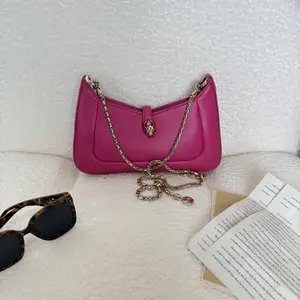 Pre-owned Bulgari Bvlgari Serpenti Baia Hobo Bag – Burgundy/Pink 16