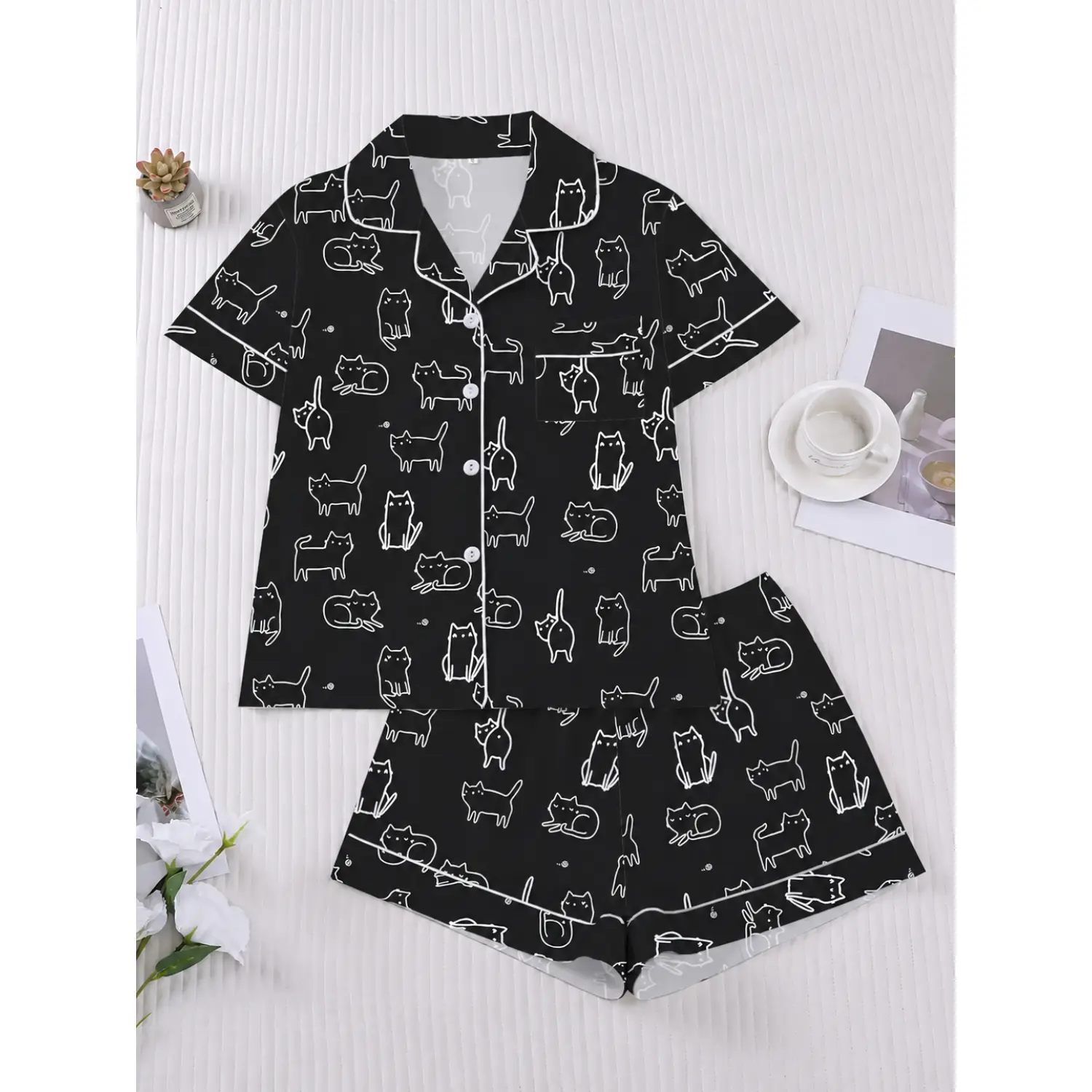 Elegant Women's Cartoon Print Pajama Set - Short Sleeve Shirt & Elastic Shorts, All-Season Chic Sleepwear & Comfortable Loungewear