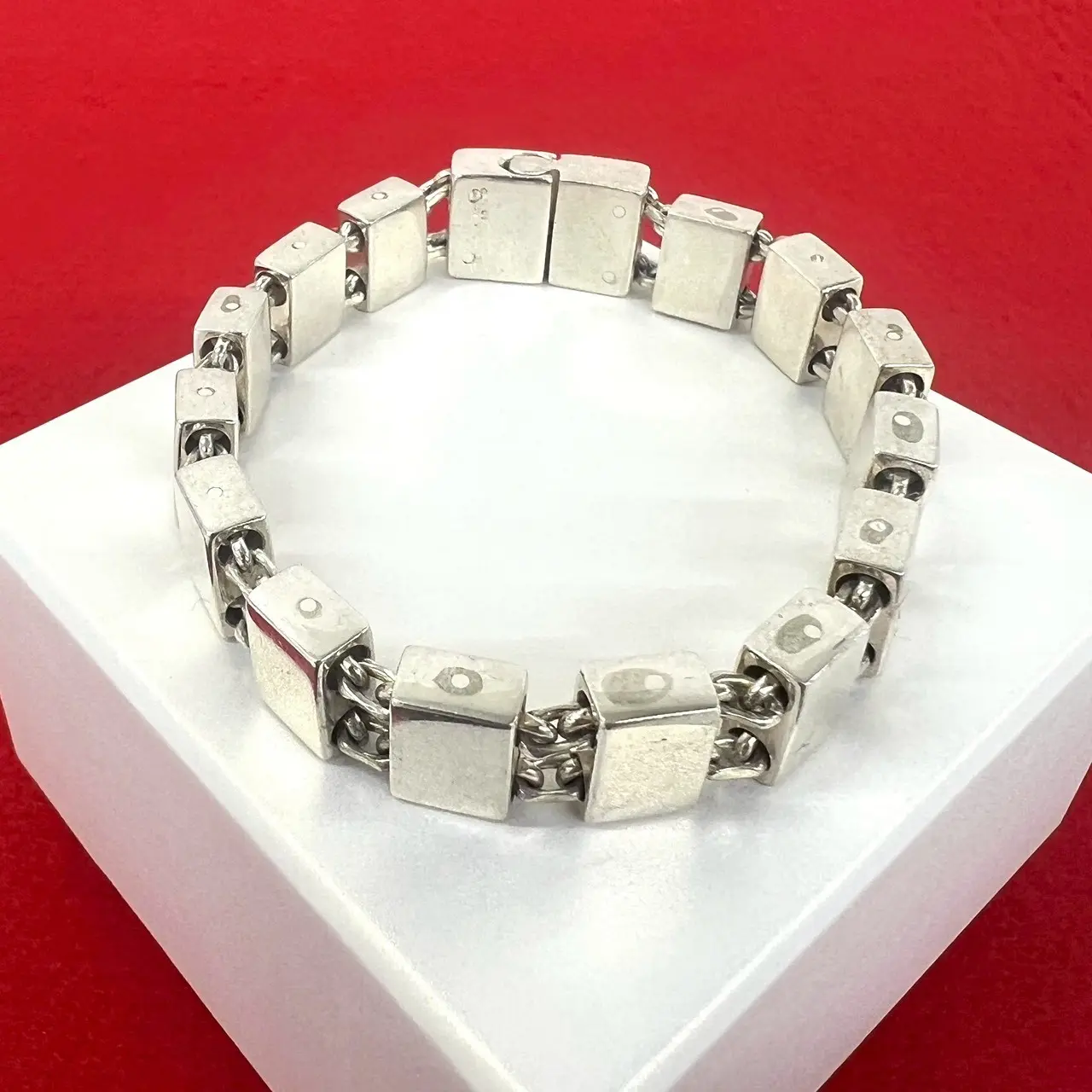 Pre-owned GUCCI Sterling Silver 925 (Ag925) Small Leather Goods Silver Bracelet
