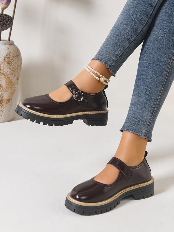 Women's Shiny Heart Buckle Loafers with Thick Sole, Stylish Casual Round Toe Shoes for All Seasons, British Style Elegant Flats, Mary Janes