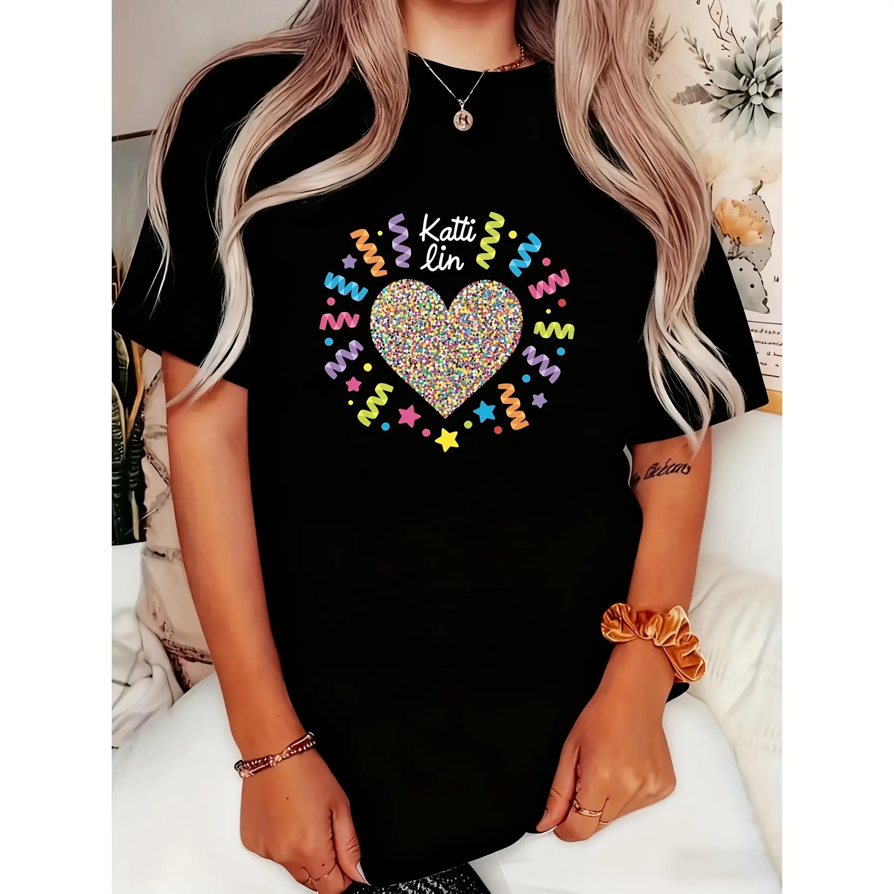 Women's Sparkly Sequin Heart Print Crew Neck Short Sleeve T-Shirt - H-Line Regular Fit Knit Cotton-Polyester-Elastane Blend Blouse, Carnival Party & Casual Outfit, Machine Washable, Chic, Basic, Sparkly Bedazzled Women's T-Shirts, All Seasons, Dry Clean