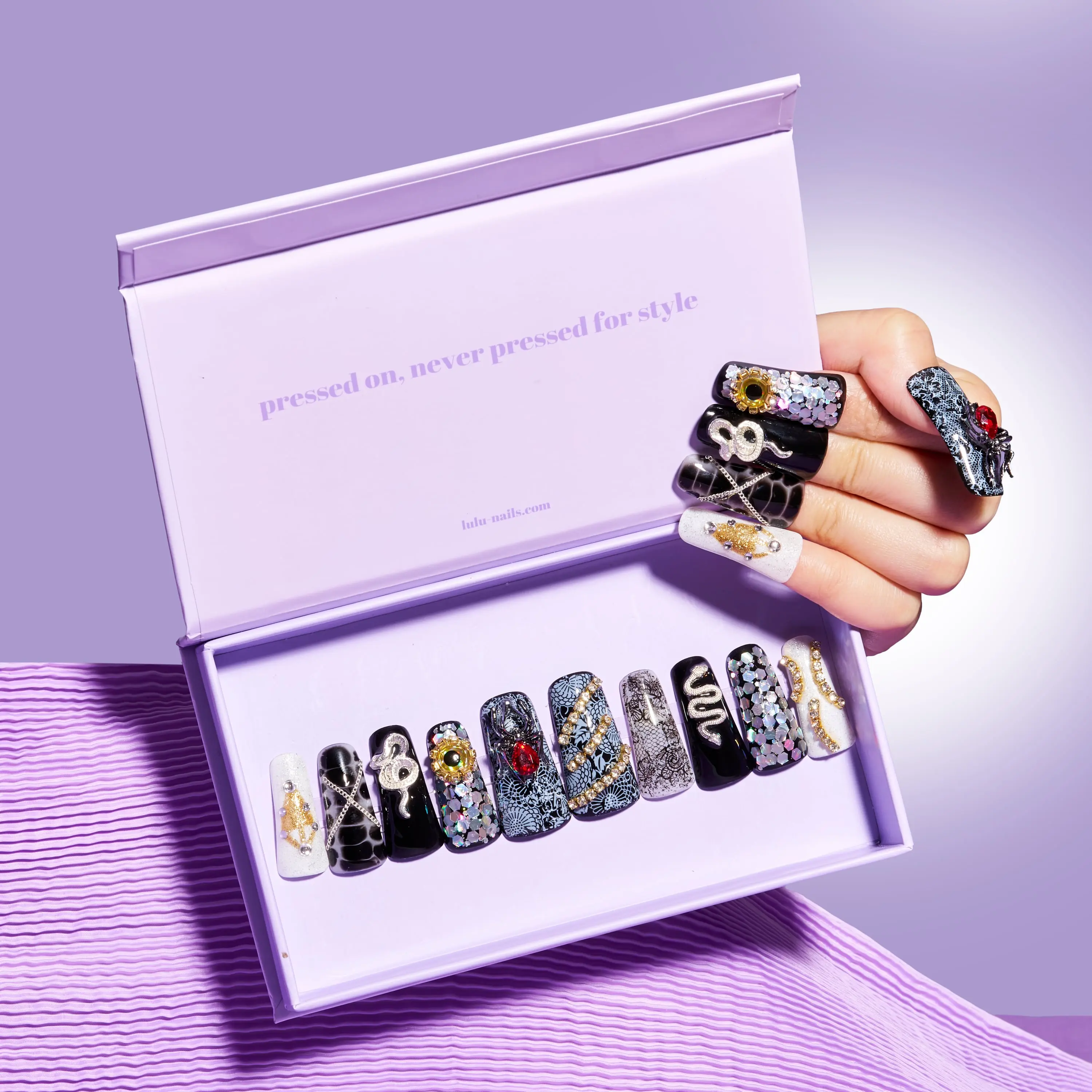 Lulunails L-series Flare Press-on Nails LM04 - Short Handmade Press-On Nails with Unique Designs & Acrylic Nail Arts Collection