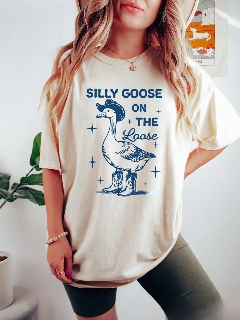 Retro Silly Goose Tshirt, Silly Goose On The Loose, Funny Cowgirl Shirt, Funny Western Tee, Funny Graphic Tee, 90s Aesthetic Top Womenswear Summer