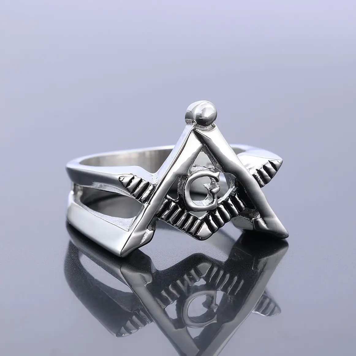 Unisex Minimalist Elegant Statement Ring - Stainless Steel, Geometric Design, Masonic Motif, Multi-Size Costume Jewelry, European-American New Classic Daily Wear Accessory, Ideal Gift