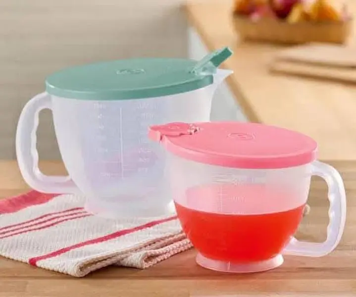 Tupperware Mix 'N Stor Pitcher - 8 cup or 4 cup sizes - measure with ...