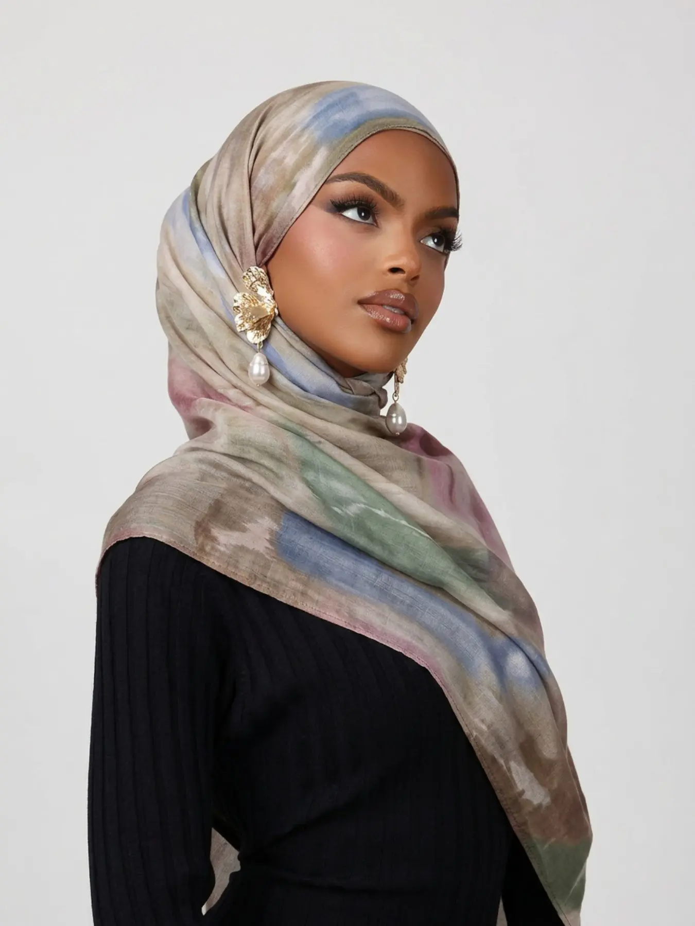Fashion Floral Wide Border Printed Hijab Scarf, Elegant Women's Headscarf, Muslim Daily Wear Turban, Breathable Beach Long Shawl