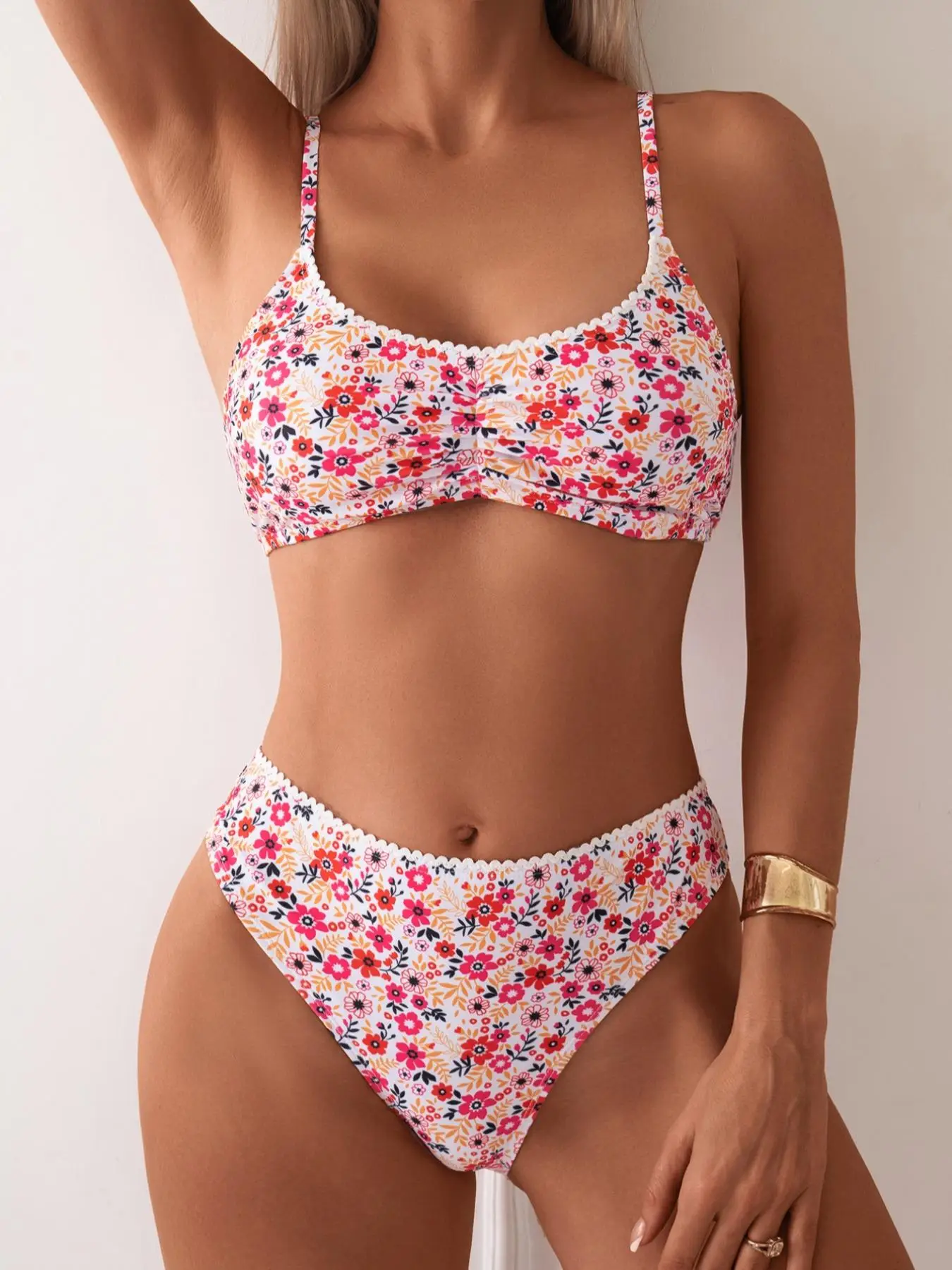 Women's Ditsy Floral Print Ruched Bikini Set, Adjustable Strap Swim Top & High Cut Swim Bottom, Ladies Summer Swimwear for Beach Holiday Vacation Back