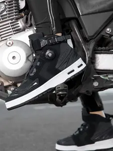 Men's Motorcycle Riding Shoes, Anti-Slip Racing Boots, Motorcycle Combat Boots, Waterproof Safety Design, Comfortable and Secure, Ideal for Motorbike Travel