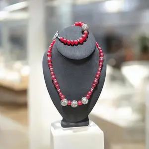 Scarlet Agatha Choker & Bracelet Set - 18" Elegant Accessory for Casual & Formal Wear - Perfect for Parties & Everyday Use - Stylish Duo for Your Collection - Versatile Design