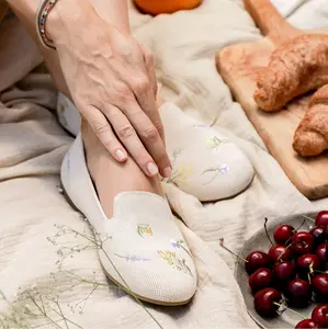 VIVAIA Healing Garden | Round-Toe Embroidered Loafers (Audrey)