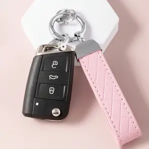 PU Leather Strap Keychain, Stylish and Durable Keyring for Everyday Use, Perfect Gift for Friends and Family, Fashionable Alloy Keychain