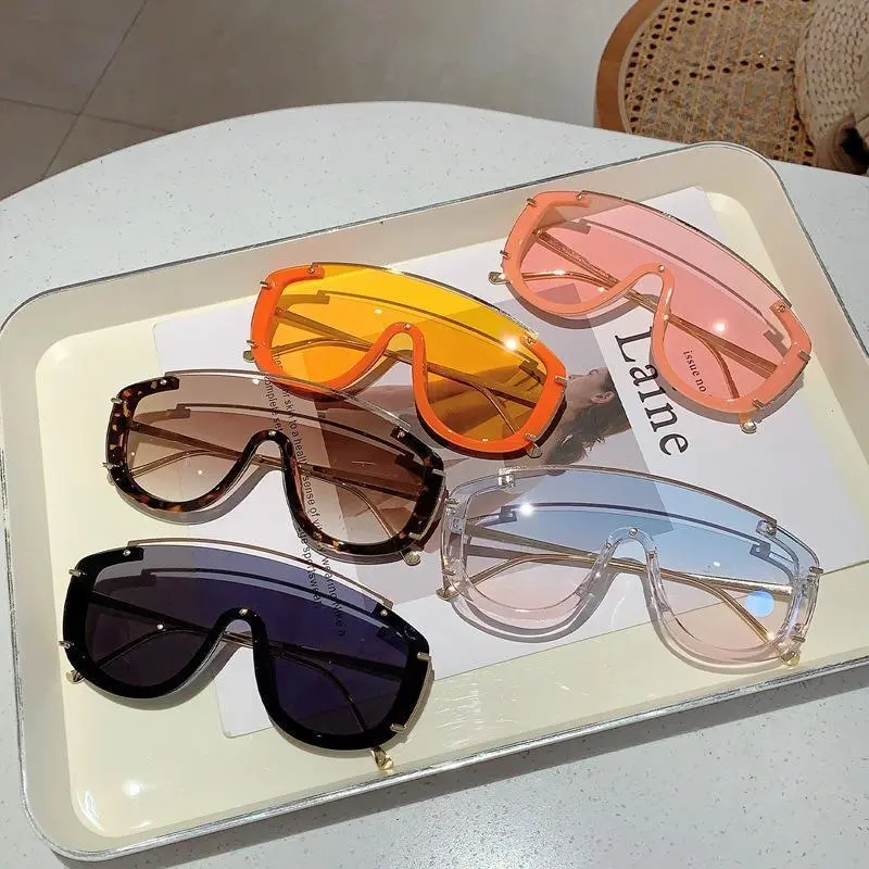 Women's Oversize Gradient Square Sunglasses UV Protection Lightweight Outdoor Sports Driving Y2K Futuristic Street Fashion