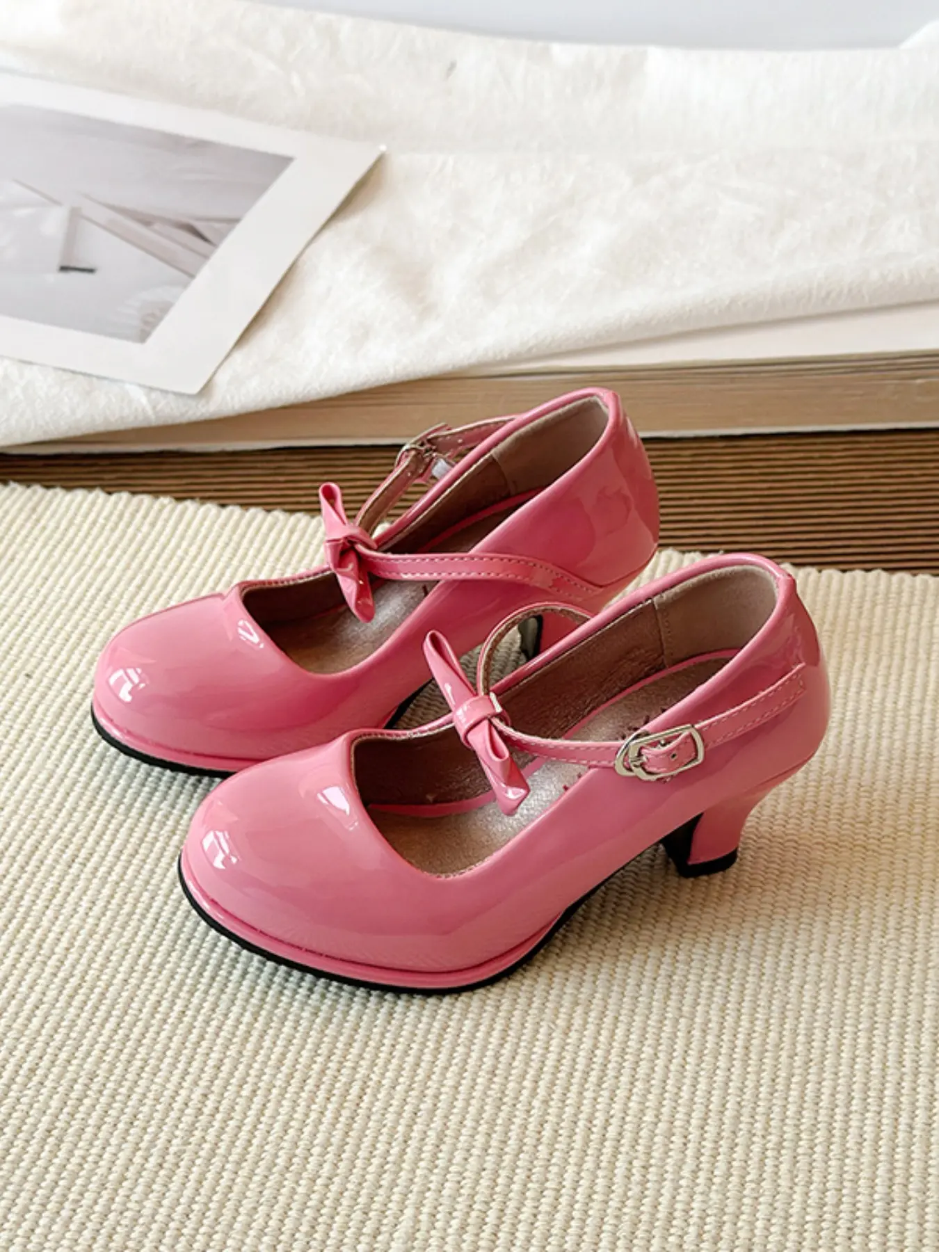 Girls' Bow Mary Jane Shoes, Bow Decorated Shoes, Glossy PU, Thick Rubber Sole Anti-Slip, Round Toe, Sweet Style, High Heel Design Princess Shoes for Performances, Footwear